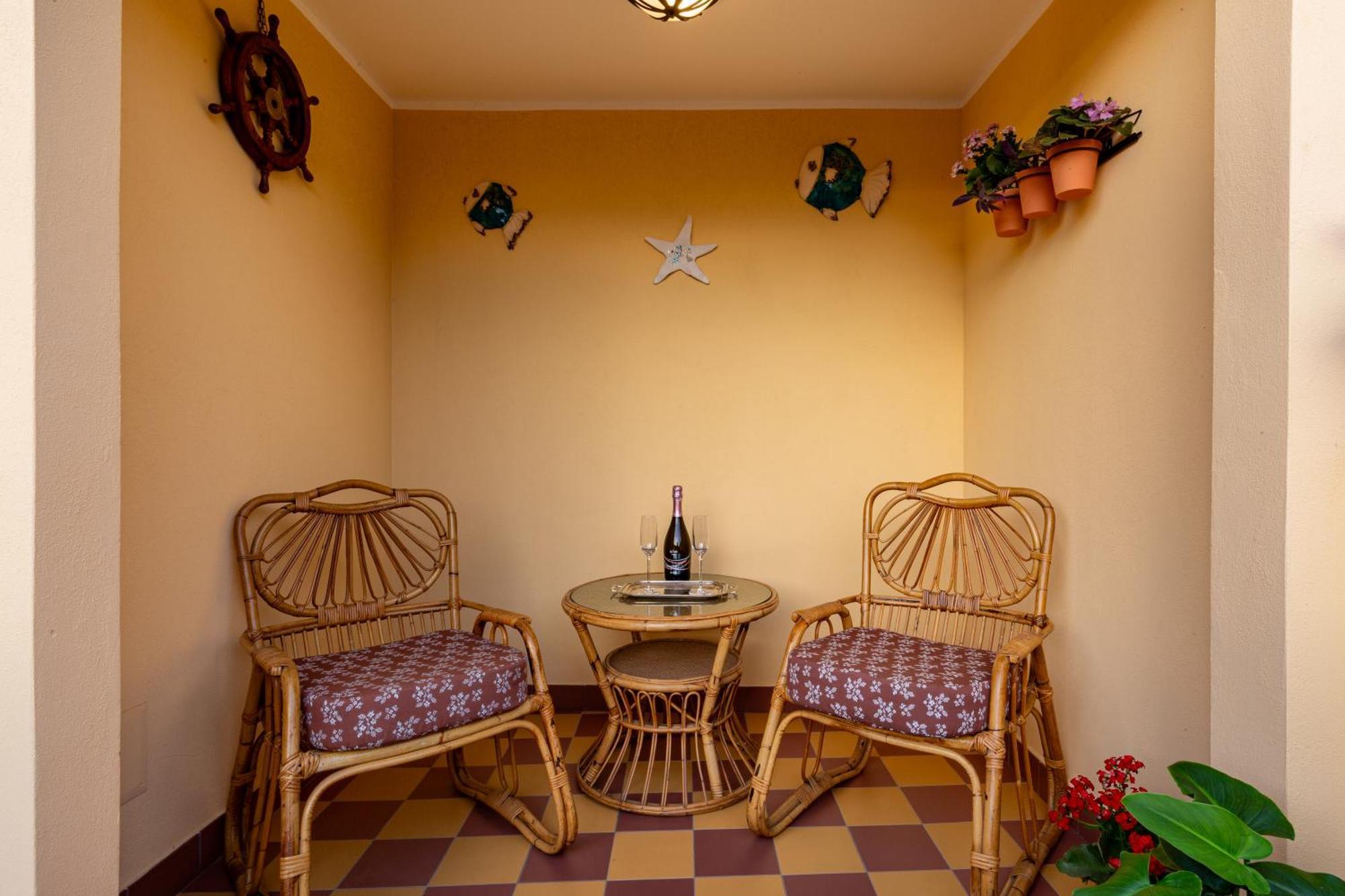 Appartement Mch-Marina Charming House à Cagliari Extérieur photo