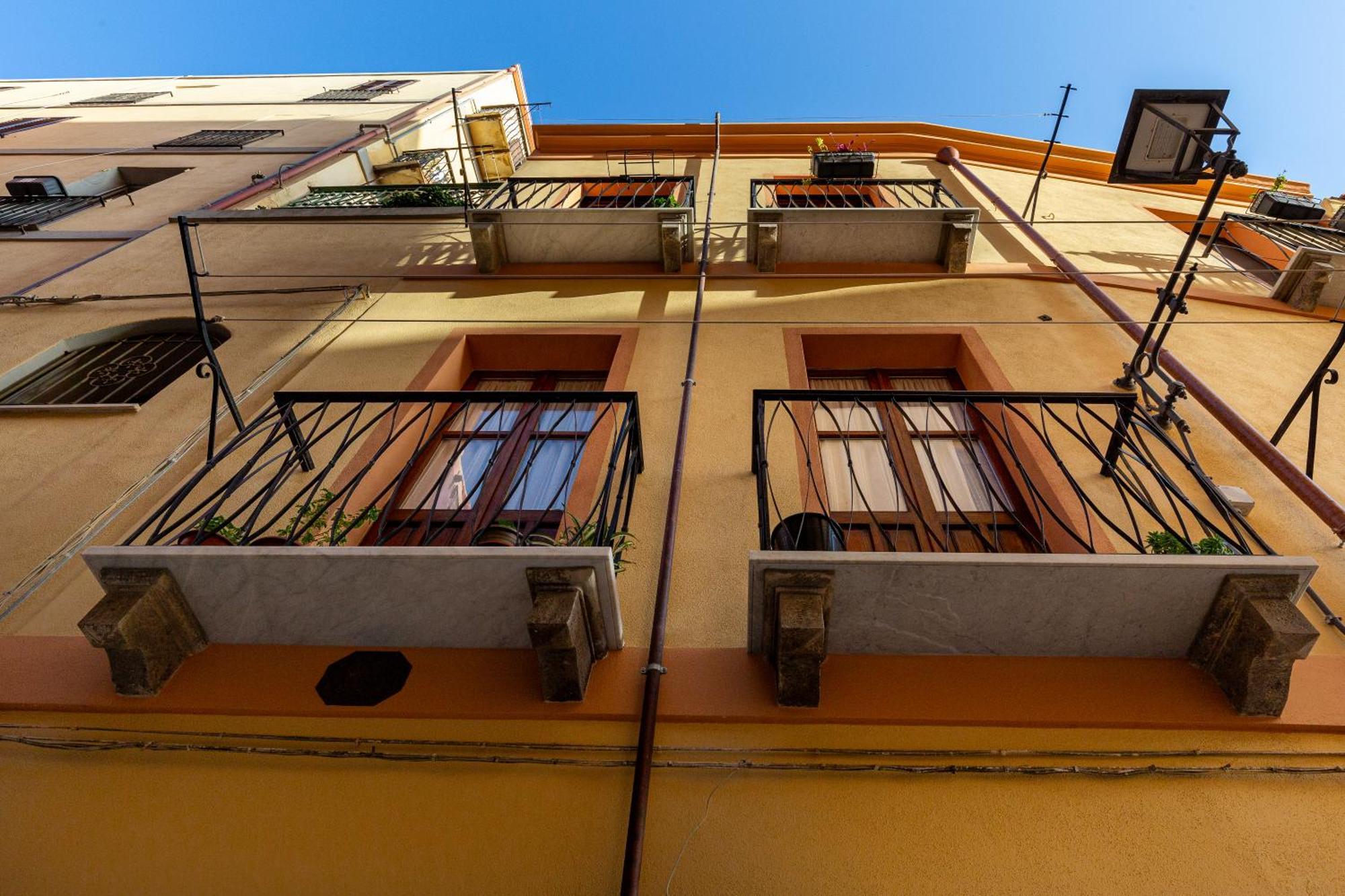 Appartement Mch-Marina Charming House à Cagliari Extérieur photo
